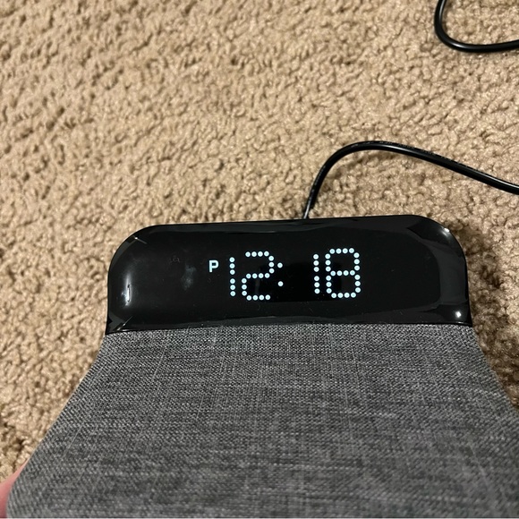 iHome Alarm Clock w Wireless Charging - Picture 2 of 4